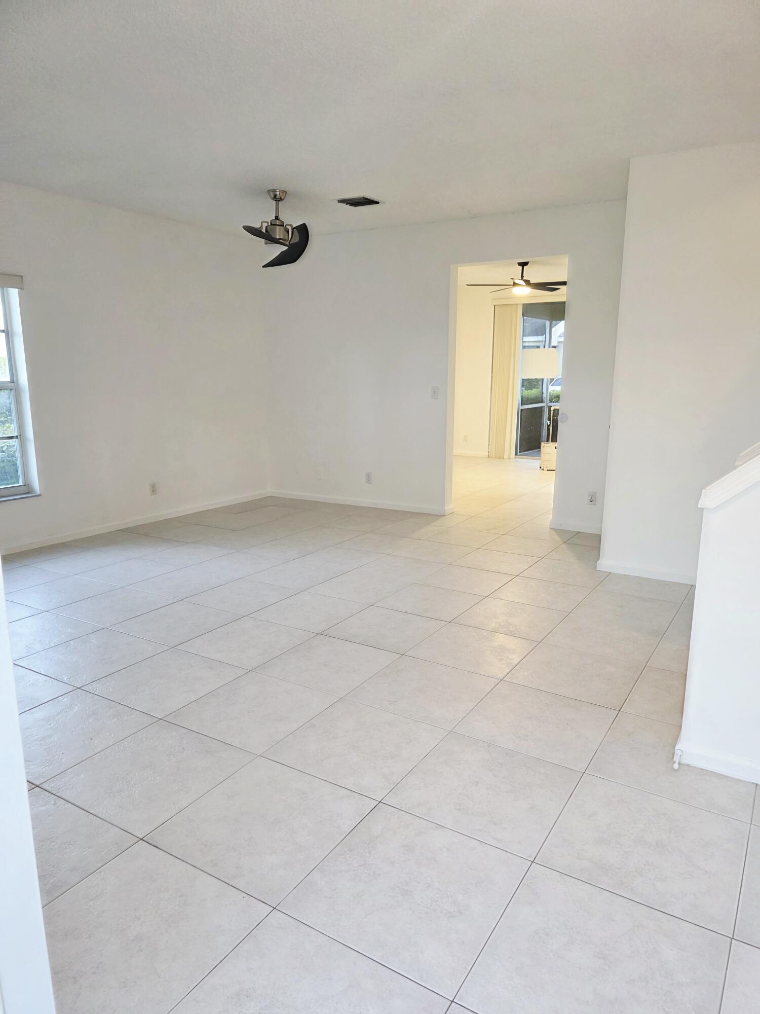 10851 Palm Ridge Lane Tamarac, FL 33321 - Photo 6 of 40 20260320_191603