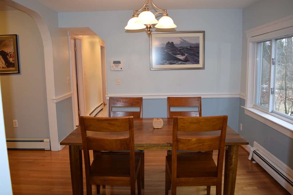 7 Castle Road Wayland, MA 01778 - Photo 8 of 24