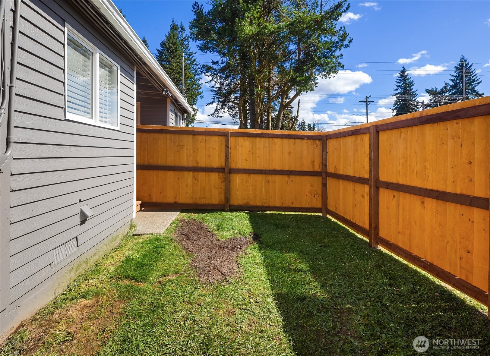 420 107th Place Southwest, Unit 2 Everett, WA 98204 - Photo 11 of 13 a view of a backyard