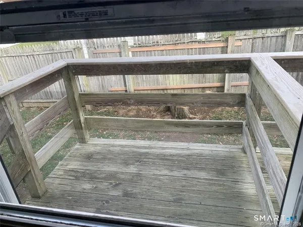 $2,300 | 44 Elizabeth Street, Unit D, Kent, CT 06757