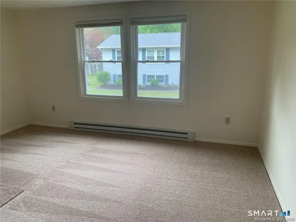 $2,300 | 44 Elizabeth Street, Unit D, Kent, CT 06757