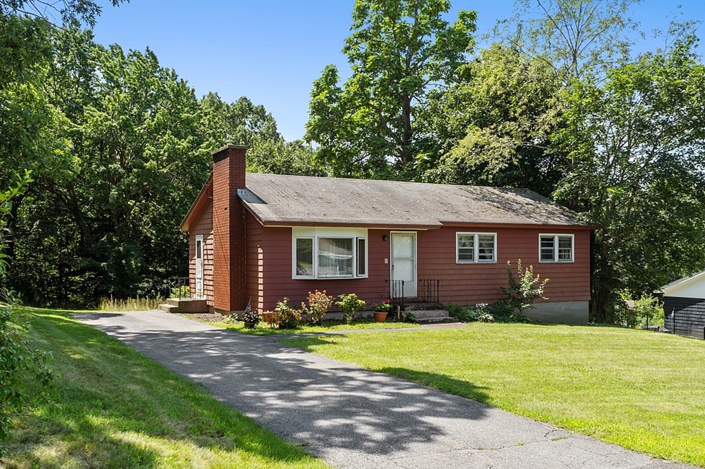 201 Rolling Acres Road Lunenburg, MA 01462 - Photo 1 of 24 Gallery Image 1