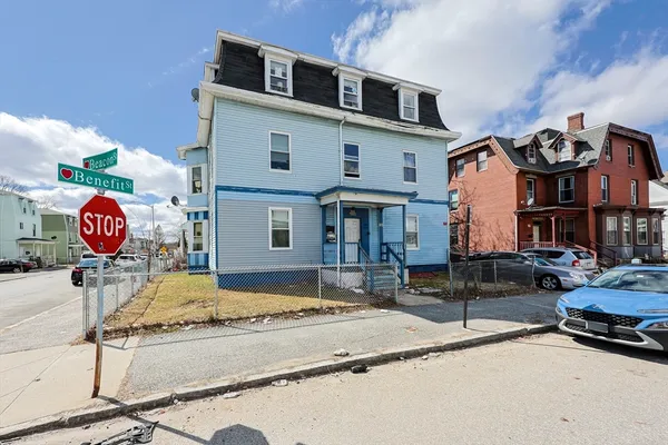 $825,000 | 38 Benefit Street, Worcester, MA 01610