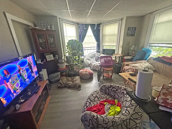 $825,000 | 38 Benefit Street, Worcester, MA 01610