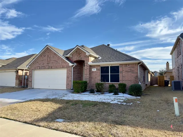 $2,300 | 505 Mystic River Trail, Fort Worth, TX 76131
