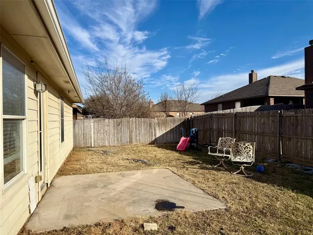 $2,300 | 505 Mystic River Trail, Fort Worth, TX 76131