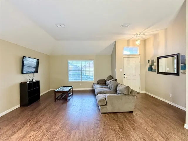 $2,300 | 505 Mystic River Trail, Fort Worth, TX 76131