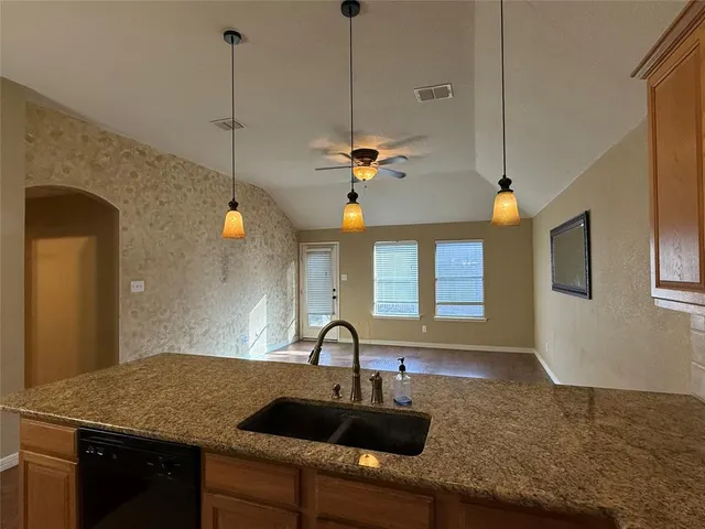 $2,300 | 505 Mystic River Trail, Fort Worth, TX 76131
