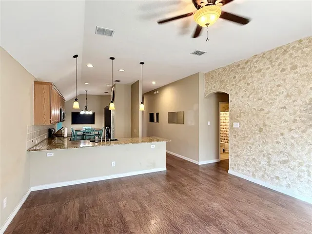 $2,300 | 505 Mystic River Trail, Fort Worth, TX 76131