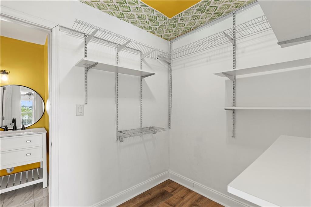 6980 Roswell Road, Unit K4 Atlanta, GA 30328 - Photo 24 of 31 a view of bathroom