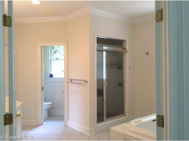 6609 Stonecroft Drive Oak Ridge, NC 27310 - Photo 10 of 16 Master Bath/Spa.
