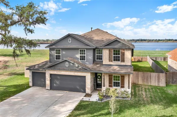$365,000 | 2036 Twin Lakes Boulevard, West Columbia, TX 77486