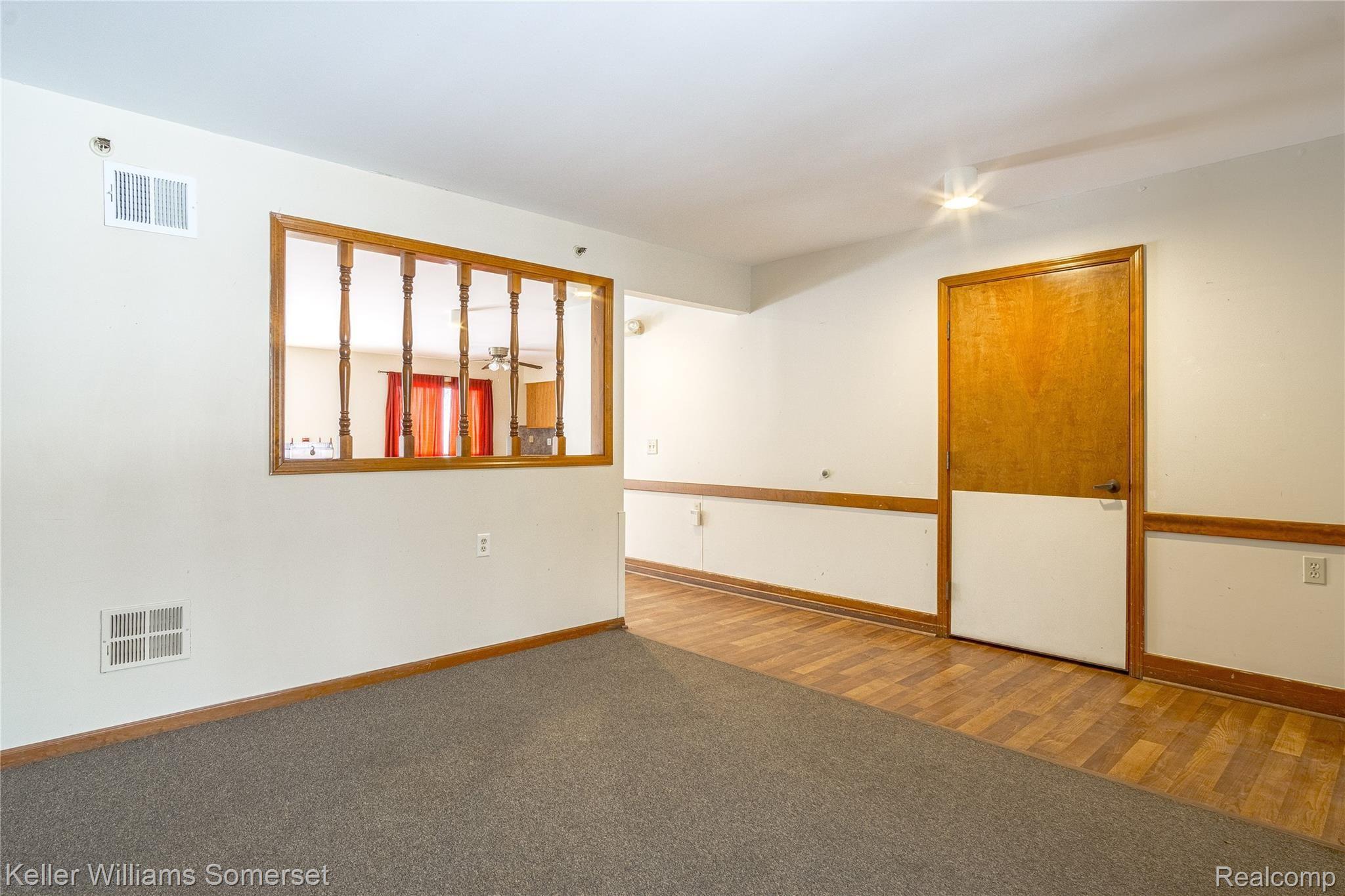 450 Brewer Road Leonard, MI 48367 - Photo 6 of 47 6.jpg
