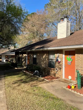 $1,000 | 3005 Manor Lane, Unit B, Huntsville, TX 77340