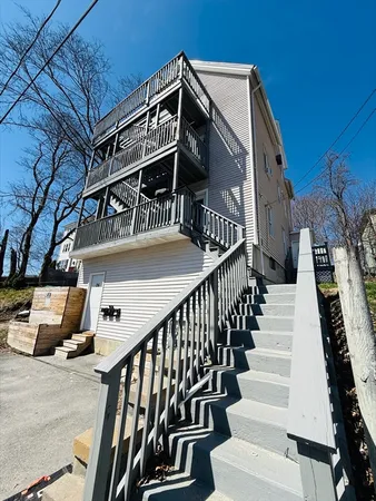 $1,900 | 26 Edgeworth Street, Unit 1, Worcester, MA 01605