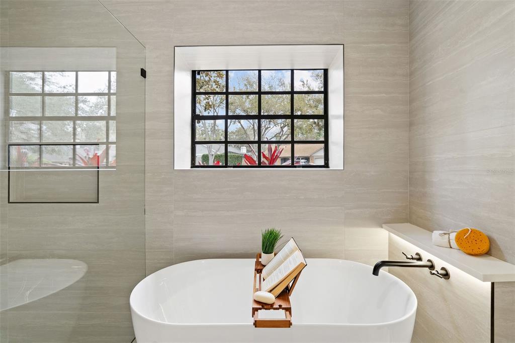 346 Carson Lane Palm Harbor, FL 34684 - Photo 22 of 42