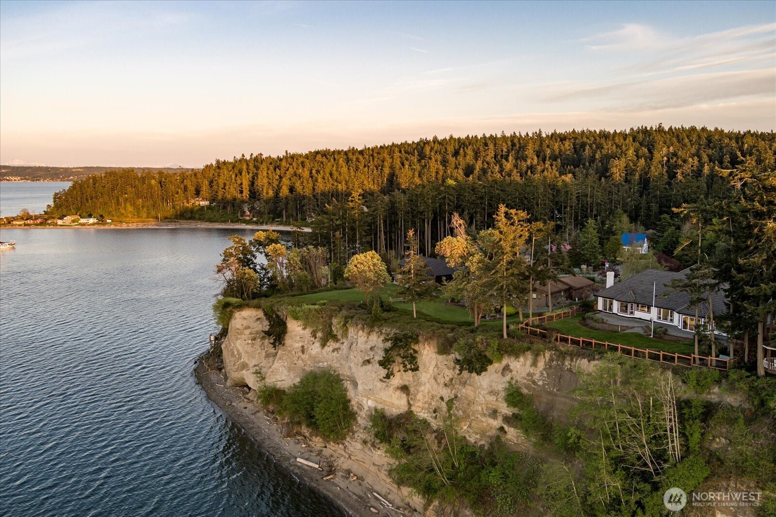 440 Kineth Point Place Coupeville, WA 98239 - Photo 9 of 40