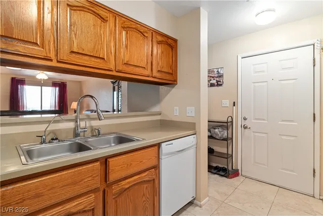 $135,000 | 2064 Mesquite Lane, Unit 101, Laughlin, NV 89029