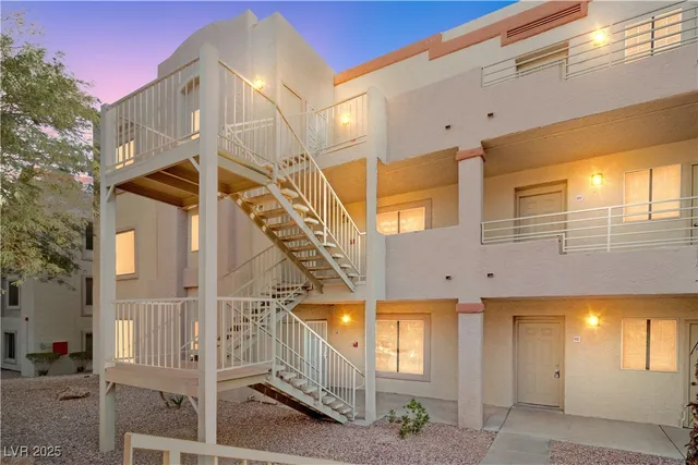 $135,000 | 2064 Mesquite Lane, Unit 101, Laughlin, NV 89029