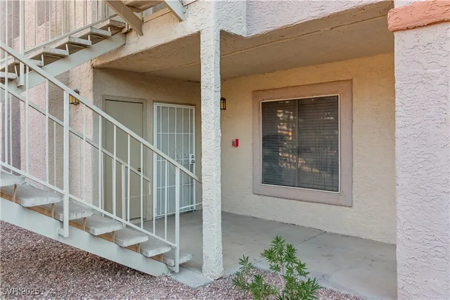 $135,000 | 2064 Mesquite Lane, Unit 101, Laughlin, NV 89029