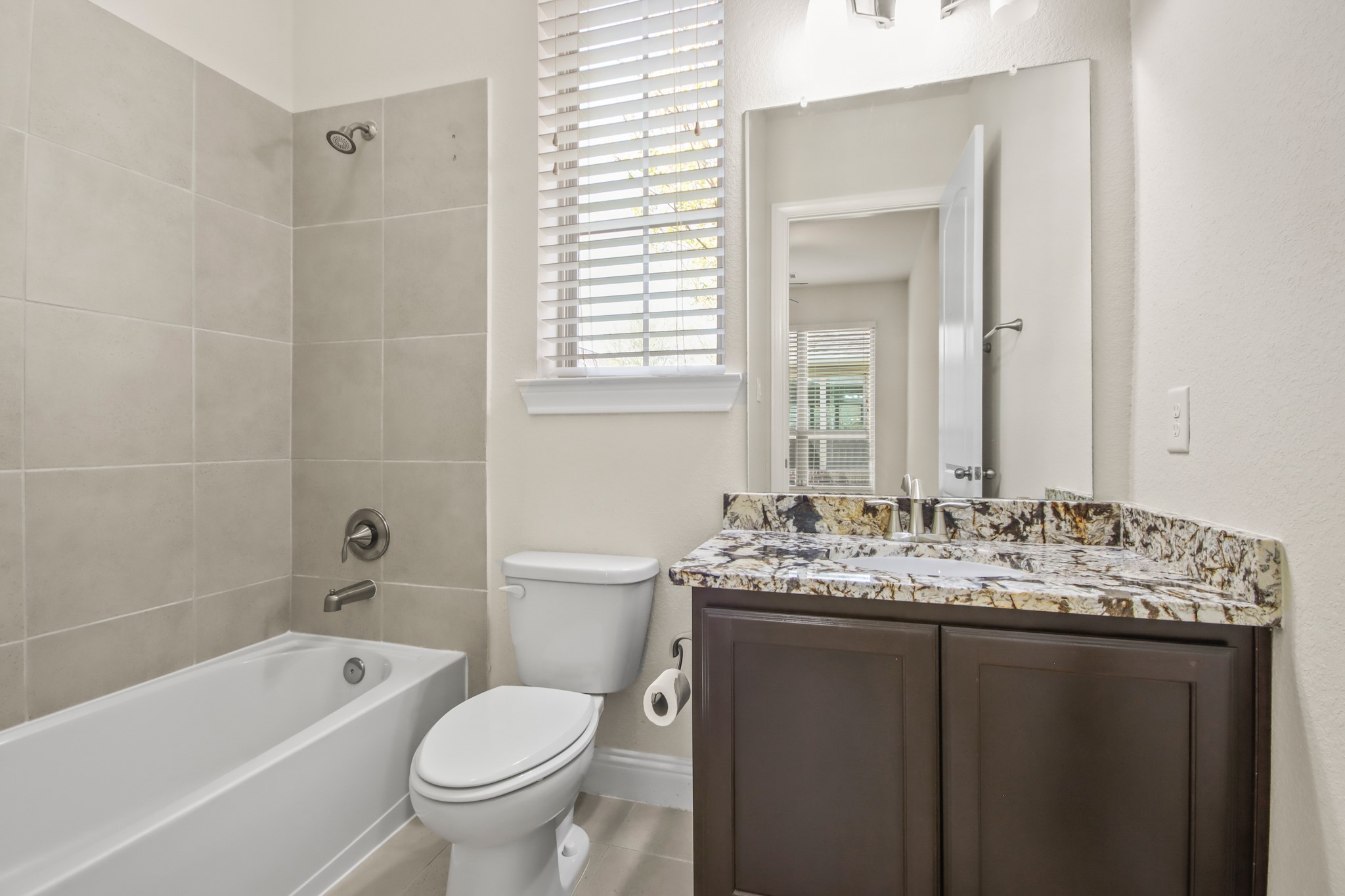 8931 Leaning Hollow Lane Spring, TX 77379 - Photo 34 of 38 Casita Bathroom