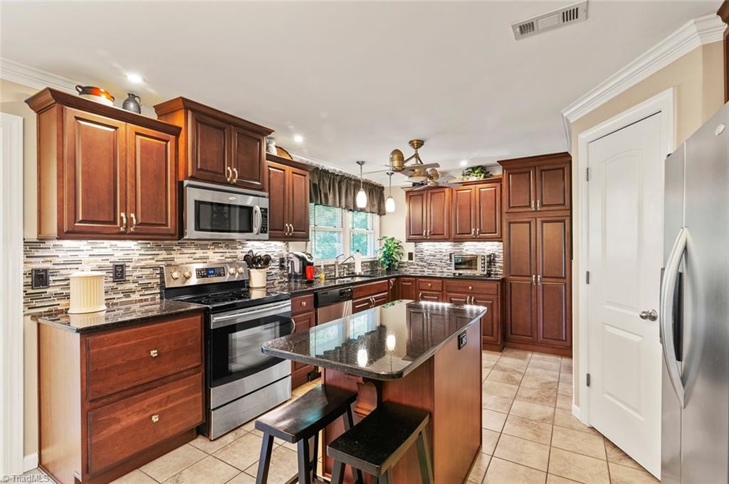 2542 Ridge Road Lexington, NC 27295 - Photo 9 of 29 Gallery Image 9