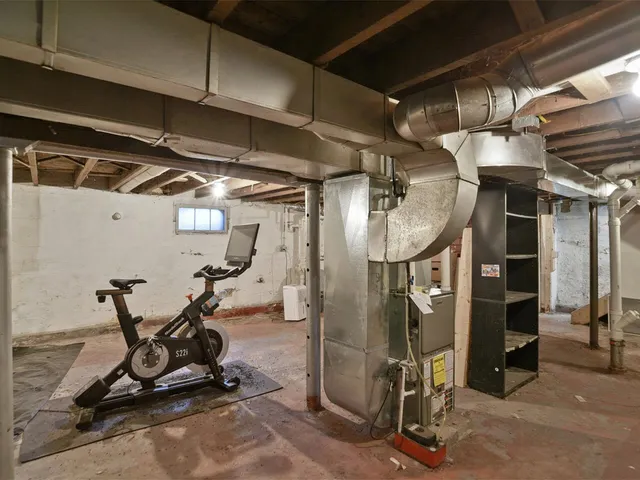 $680,000 | 460-462 Colchester Avenue, Burlington, VT 05401