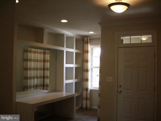 9197 Ribbon Falls Loop Bristow, VA 20136 - Photo 10 of 14 Interior (General)