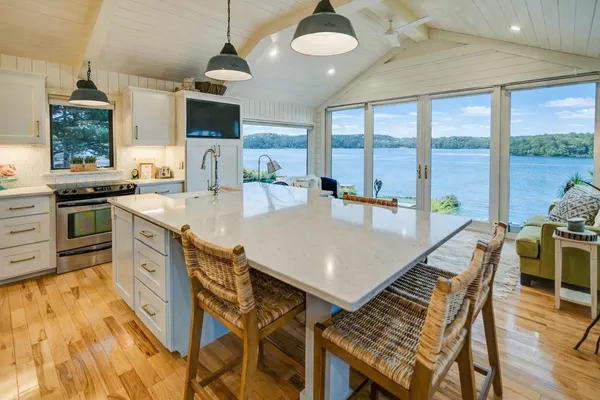 $775,000 | N3789 Tipperary Road, Poynette, WI 53955