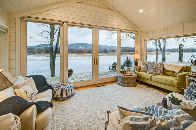 $775,000 | N3789 Tipperary Road, Poynette, WI 53955