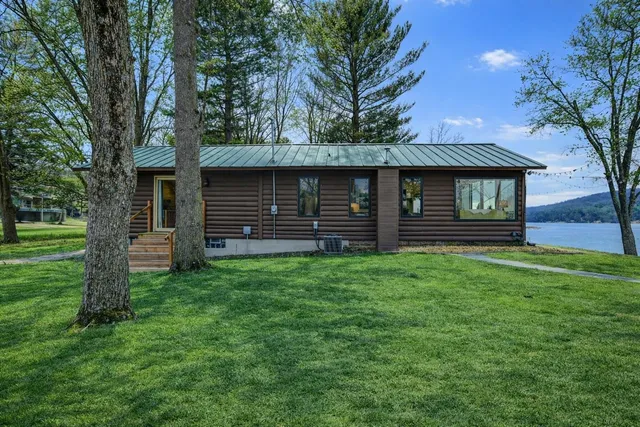 $775,000 | N3789 Tipperary Road, Poynette, WI 53955