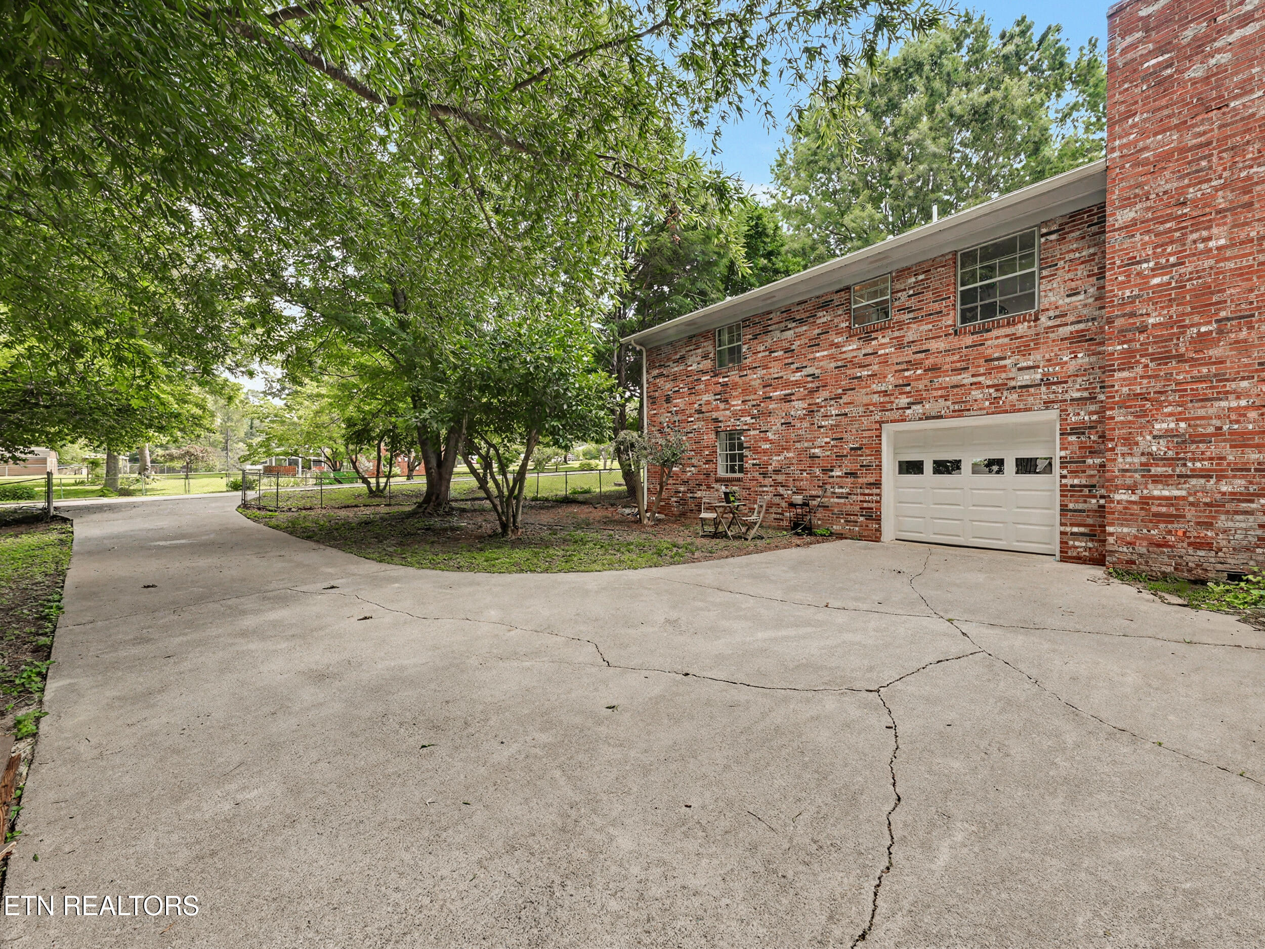 874 West Cunningham Street Alcoa, TN 37701 - Photo 48 of 58 42_img_9713