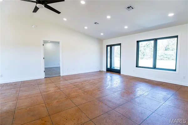 $329,900 | 4218 Oak Hill Road, Cuba, MO 65453