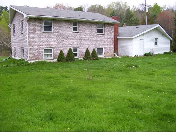 166 Swift Road Binghamton, NY 13905 - Photo 1 of 8 Gallery Image 1