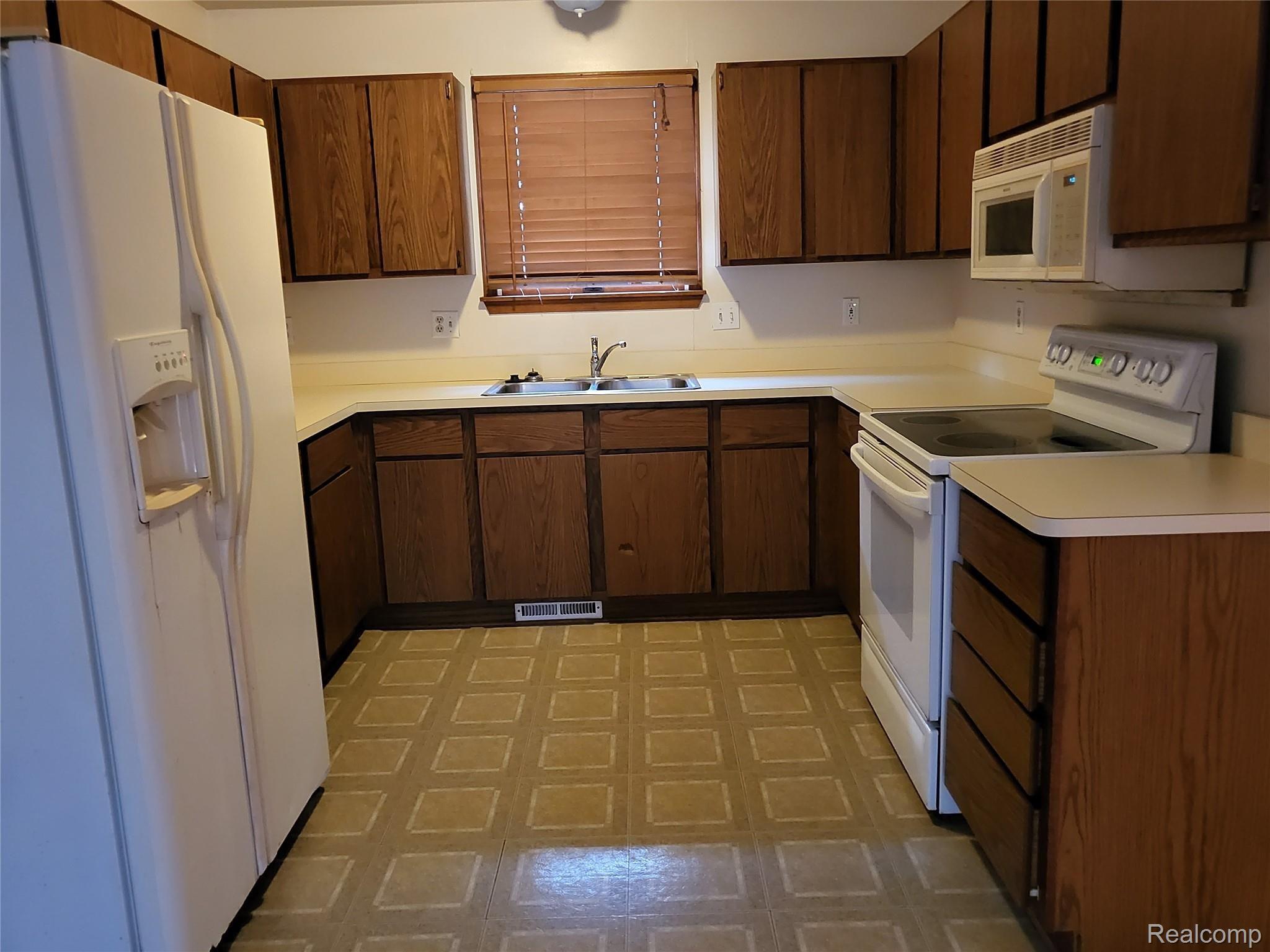 Kitchen with appliances