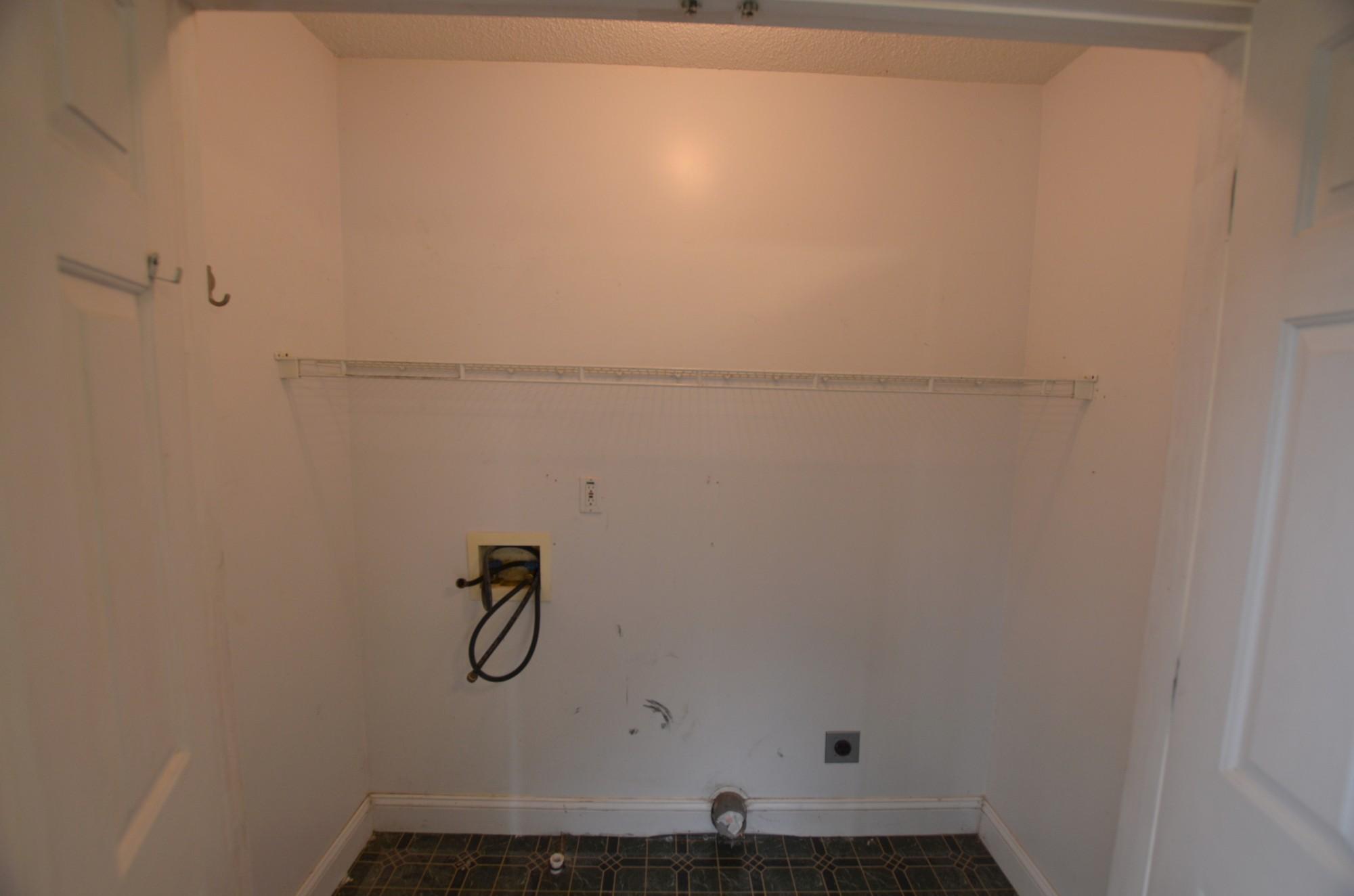 10048 South Carolina Road McClellanville, SC 29458 - Photo 12 of 15 12-laundry