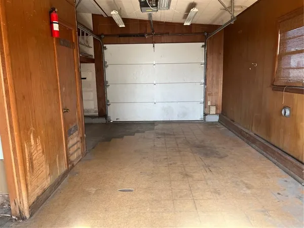 $98,000 | 1009 West Oak Street, Independence, KS 67301