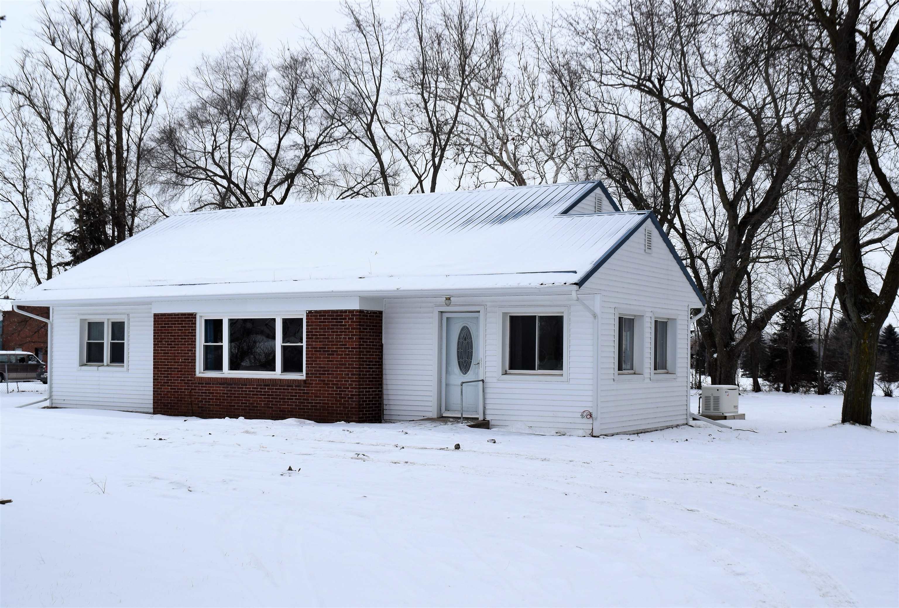 10927 West Monroe Road Elwell, MI 48832 - Photo 23 of 25 1896526-22.JPG