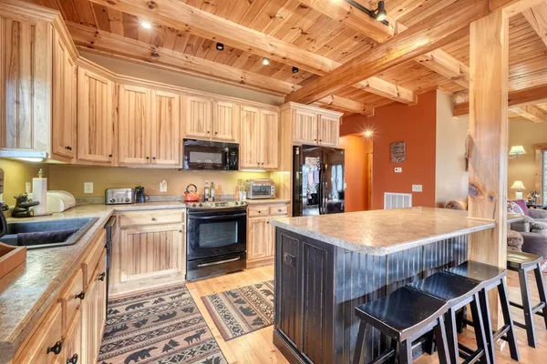 $424,900 | 130 Mallard Circle, Murphy, NC 28906