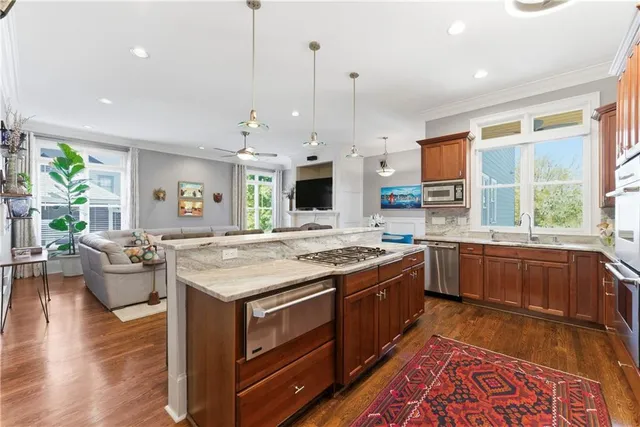 a picture of a wall with white walls