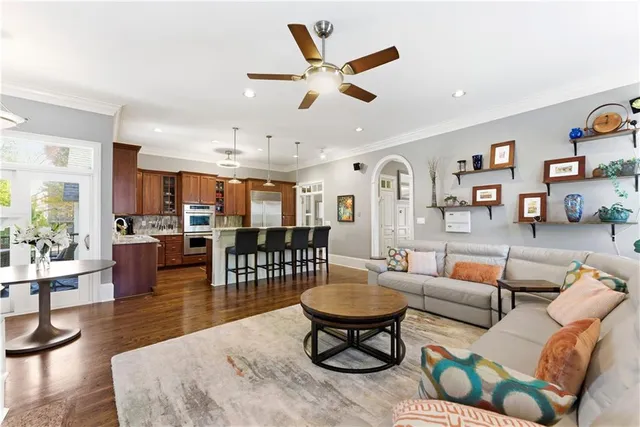 $2,297,600 | 574 E Avenue Northeast, Atlanta, GA 30312