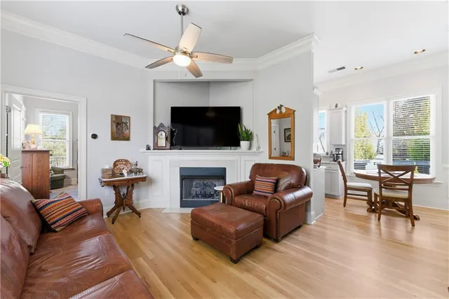 $2,297,600 | 574 E Avenue Northeast, Atlanta, GA 30312