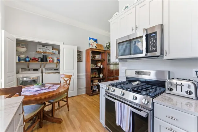 $2,297,600 | 574 E Avenue Northeast, Atlanta, GA 30312