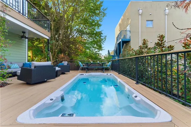 $2,297,600 | 574 E Avenue Northeast, Atlanta, GA 30312