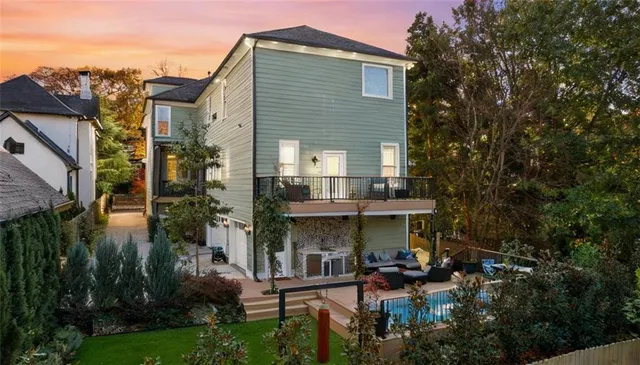 $2,297,600 | 574 E Avenue Northeast, Atlanta, GA 30312