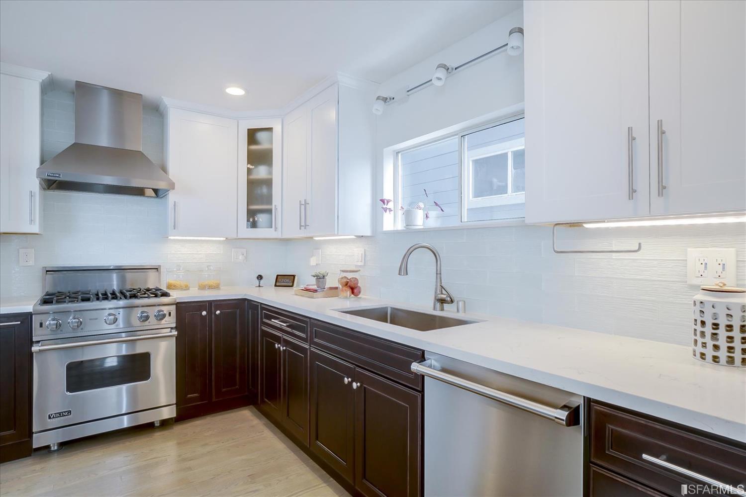 129 Cresta Vista Drive San Francisco, CA 94127 - Photo 9 of 56