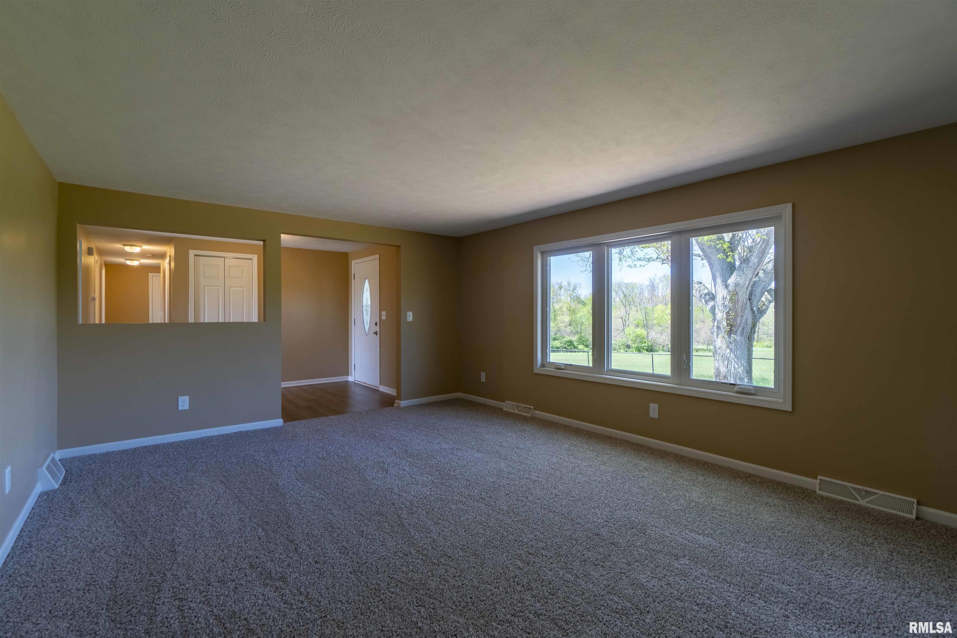 3235 Cole Hollow Road Pekin, IL 61554 - Photo 14 of 42 Gallery Image 14