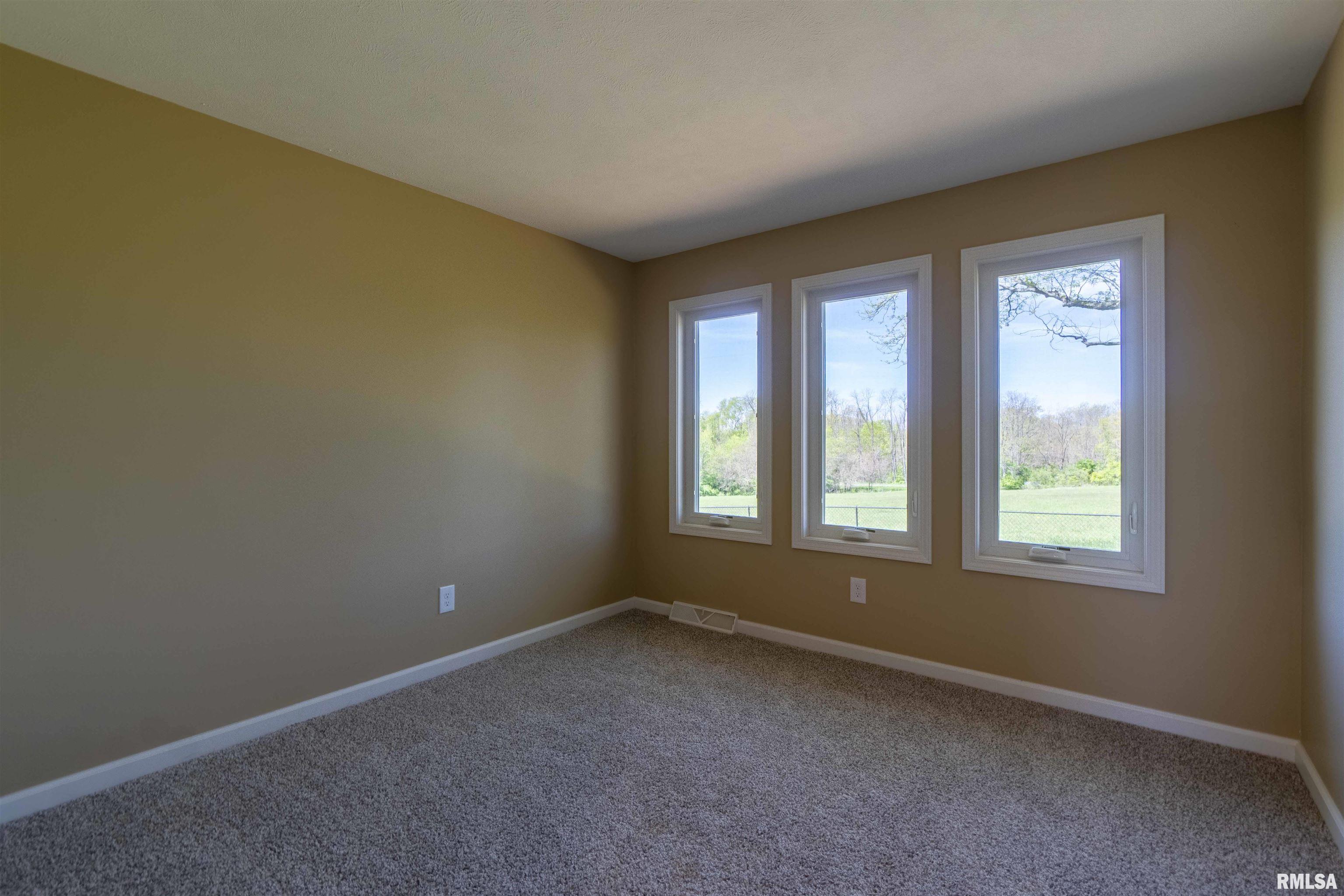 3235 Cole Hollow Road Pekin, IL 61554 - Photo 16 of 42 Gallery Image 16