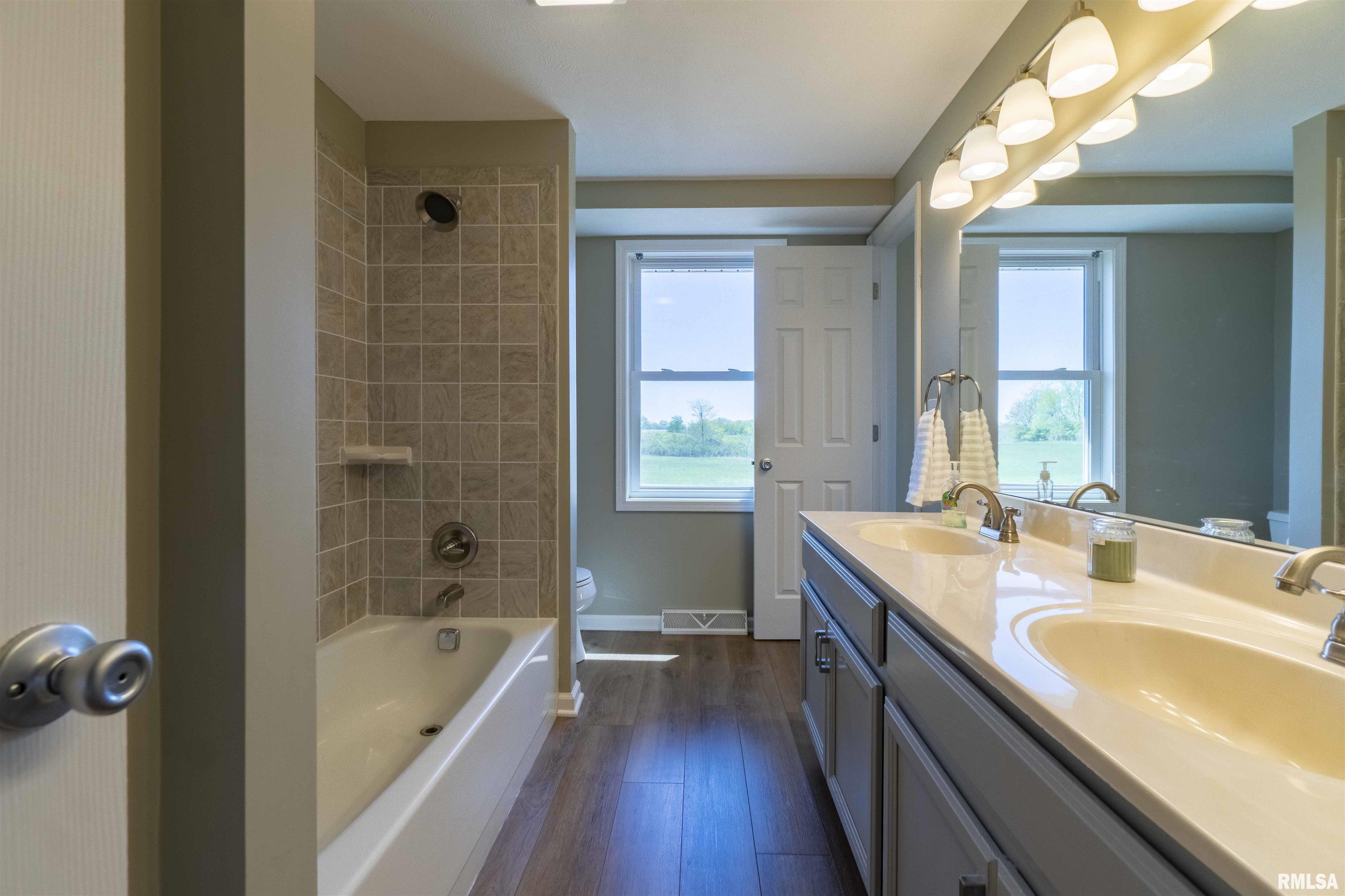 3235 Cole Hollow Road Pekin, IL 61554 - Photo 18 of 42 Gallery Image 18