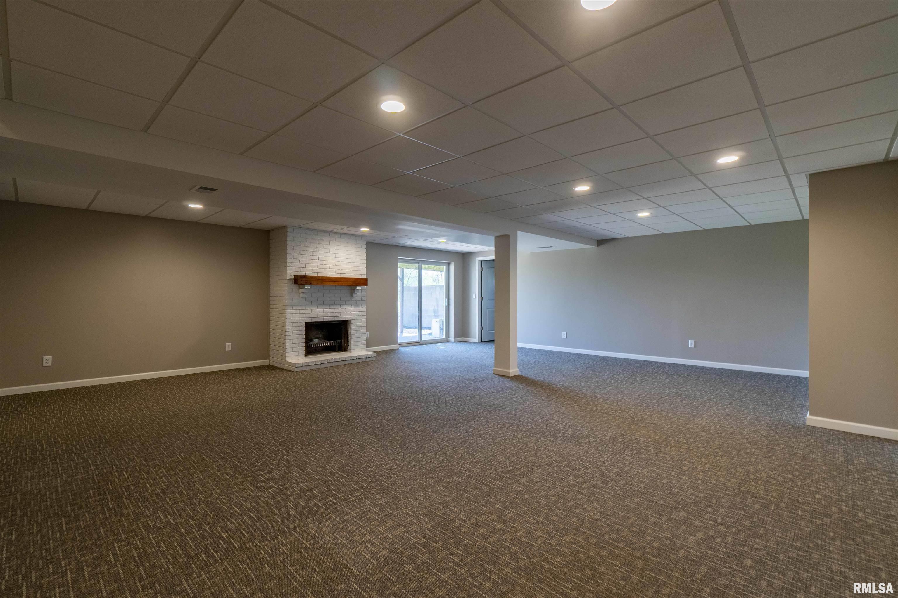 3235 Cole Hollow Road Pekin, IL 61554 - Photo 24 of 42 Gallery Image 24